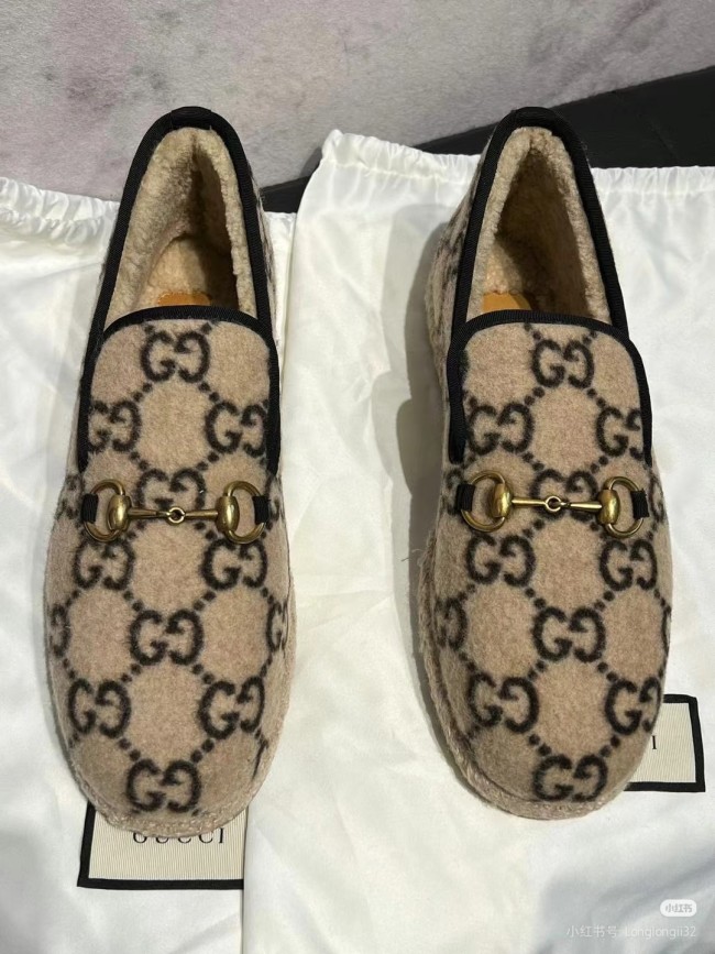 Fleece-lined flat shoes,with box, size 35-40, SS60-693