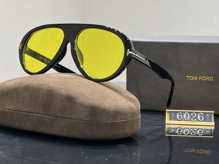 Blue light blocking sunglasses with the box and case ,G25-2068-2073