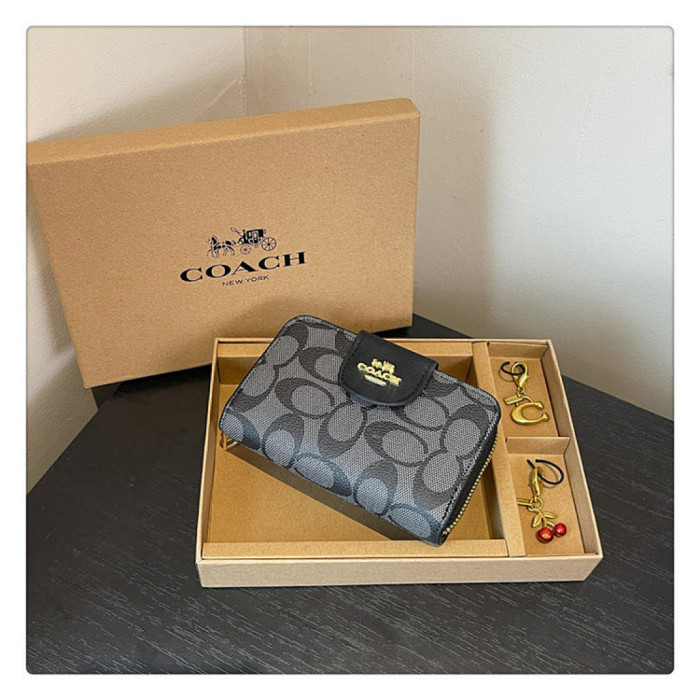 PU leather wallet and keychain set,AA quality, size 15*3cm,with box,  B25-128-144