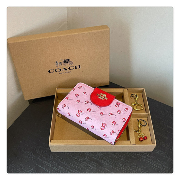 PU leather wallet and keychain set,AA quality, size 15*3cm,with box,  B25-128-144