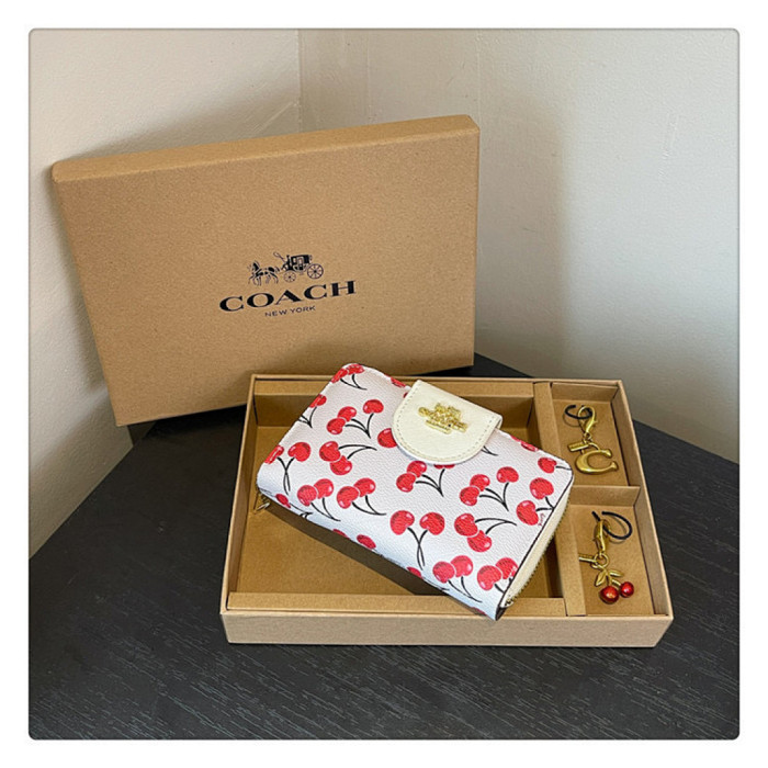 PU leather wallet and keychain set,AA quality, size 15*3cm,with box,  B25-128-144