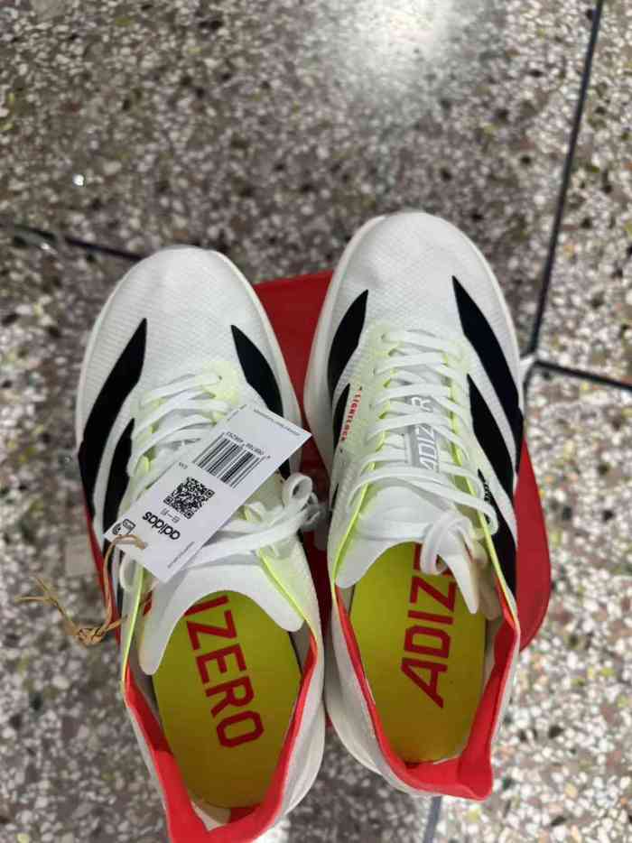 Men's and women's shock-absorbing shoes Running shoes,with box,size 36-45, SS70-673-697