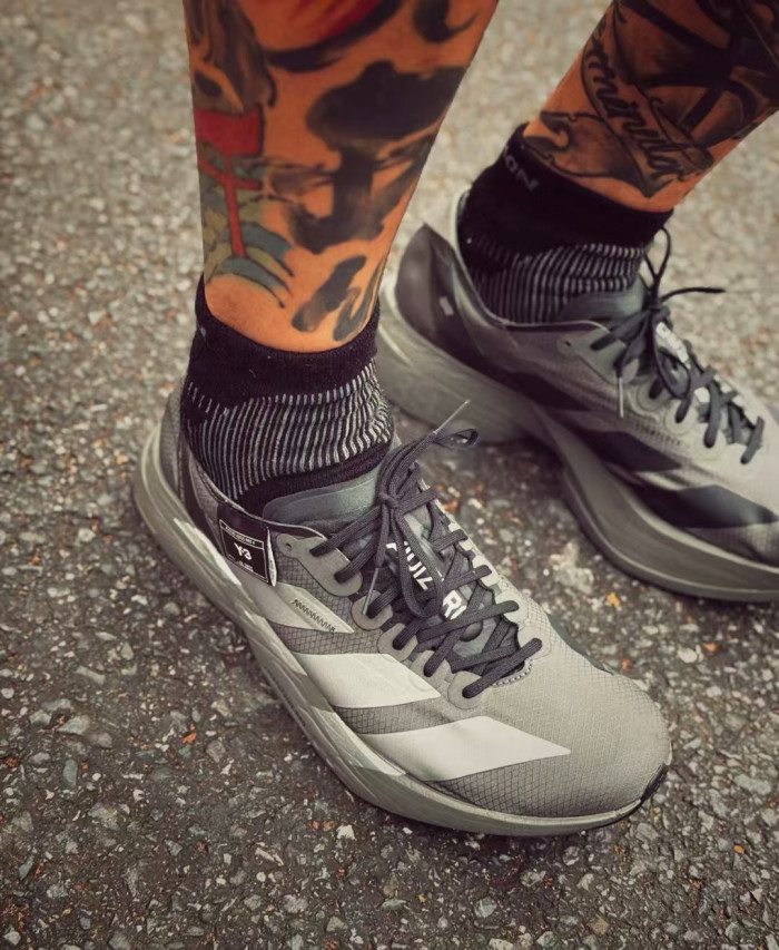 Men's and women's shock-absorbing shoes Running shoes,with box,size 36-45, SS70-673-697