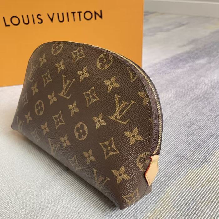 Leather Handbag,4A, without box,size 22*15*6cm, B50-143