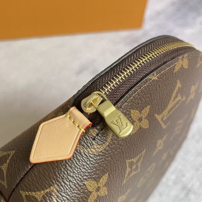 Leather Handbag,4A, without box,size 22*15*6cm, B50-143