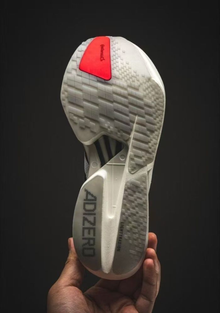 Men's and women's shock-absorbing shoes Running shoes,with box,size 36-45, SS70-673-697