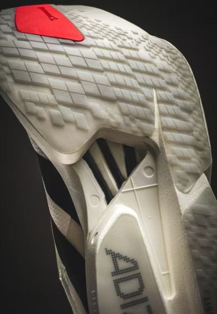Men's and women's shock-absorbing shoes Running shoes,with box,size 36-45, SS70-673-697