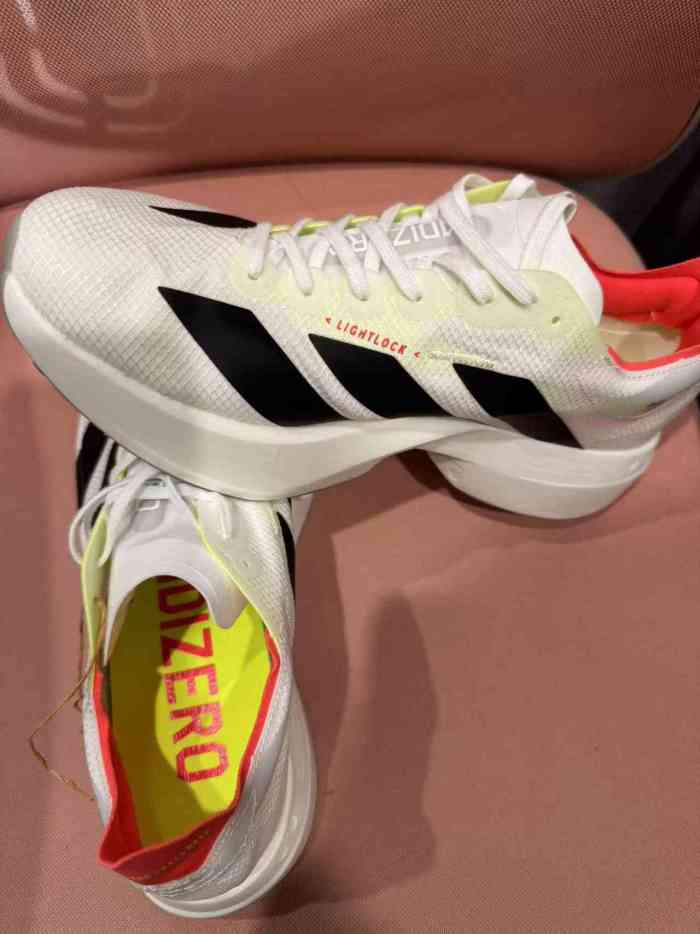 Men's and women's shock-absorbing shoes Running shoes,with box,size 36-45, SS70-673-697
