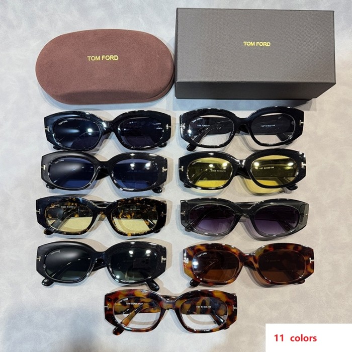 Blue light blocking sunglasses with the box and case ,G25-2074-2082