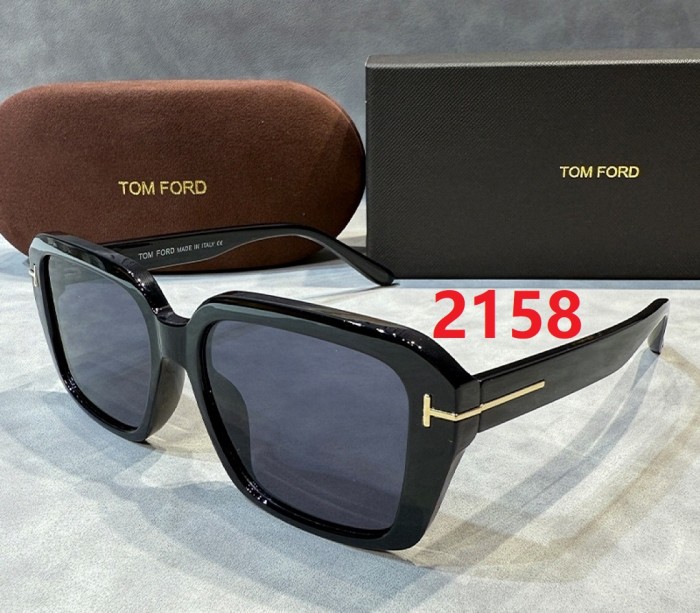 Blue light blocking sunglasses with the box and case ,G25-2155-2163