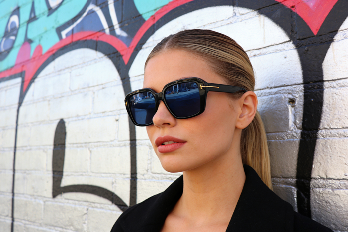 Blue light blocking sunglasses with the box and case ,G25-2155-2163