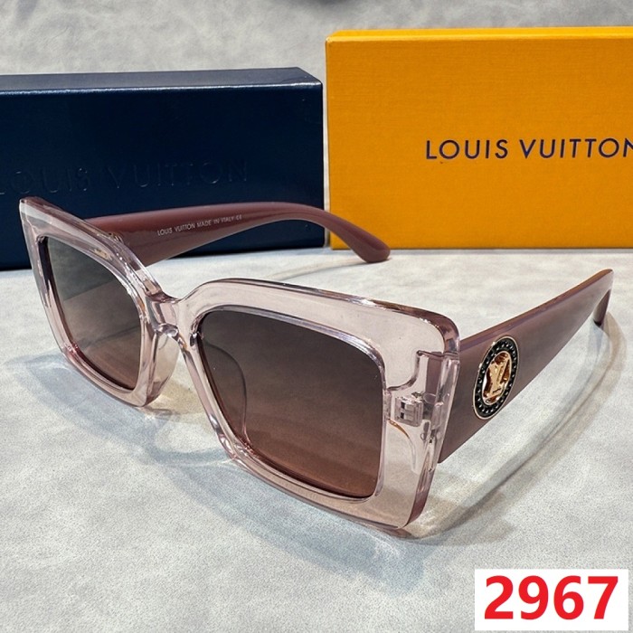 Blue light blocking sunglasses with the box and case ,G25-2965-2972