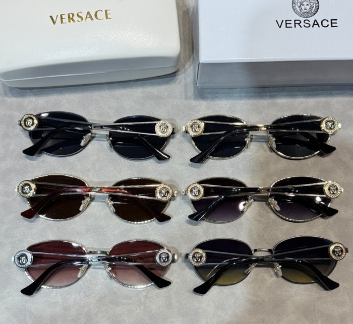 Blue light blocking sunglasses with the box and case ,G25-2903-2908