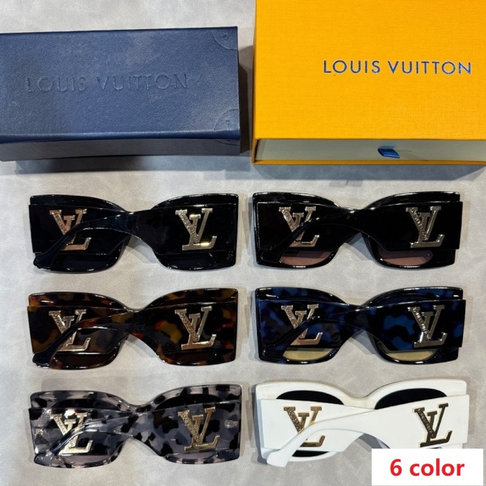 Blue light blocking sunglasses with the box and case ,G25-2973-2978
