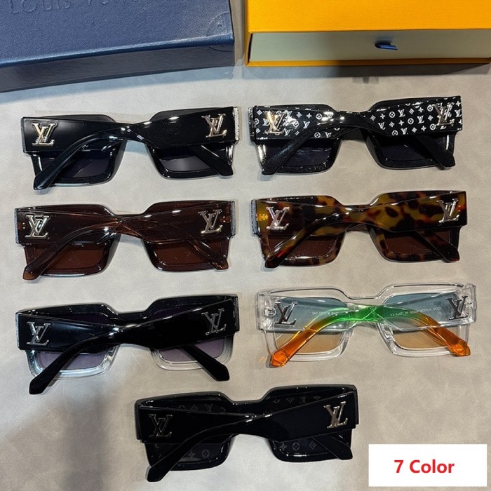 Blue light blocking sunglasses with the box and case ,G25-2937-2943