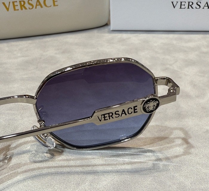 Blue light blocking sunglasses with the box and case ,G25-2991-2996