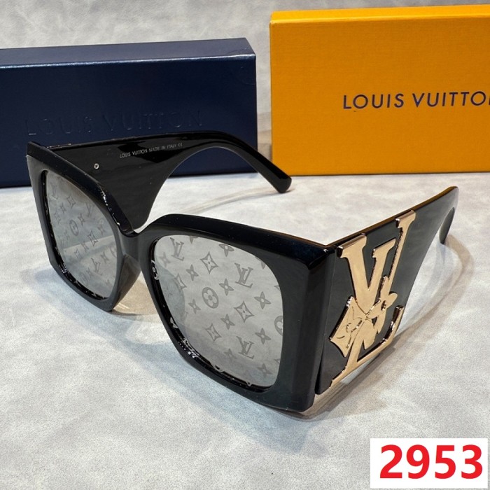 Blue light blocking sunglasses with the box and case ,G25-2950-2956