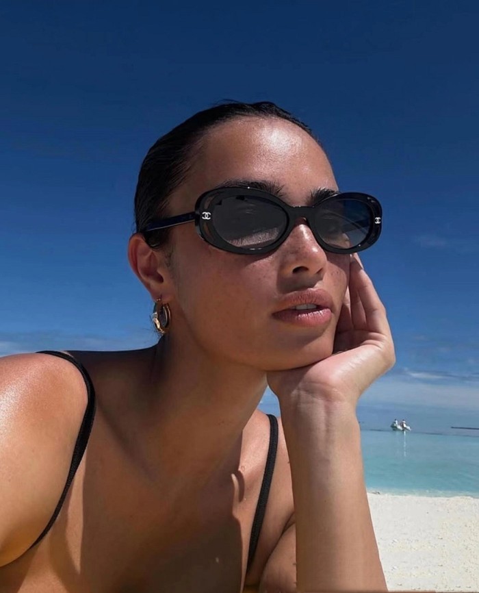 Blue light blocking sunglasses with the box and case ,G25-2897-2902