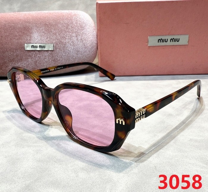 Blue light blocking sunglasses with the box and case ,G25-3052-3059