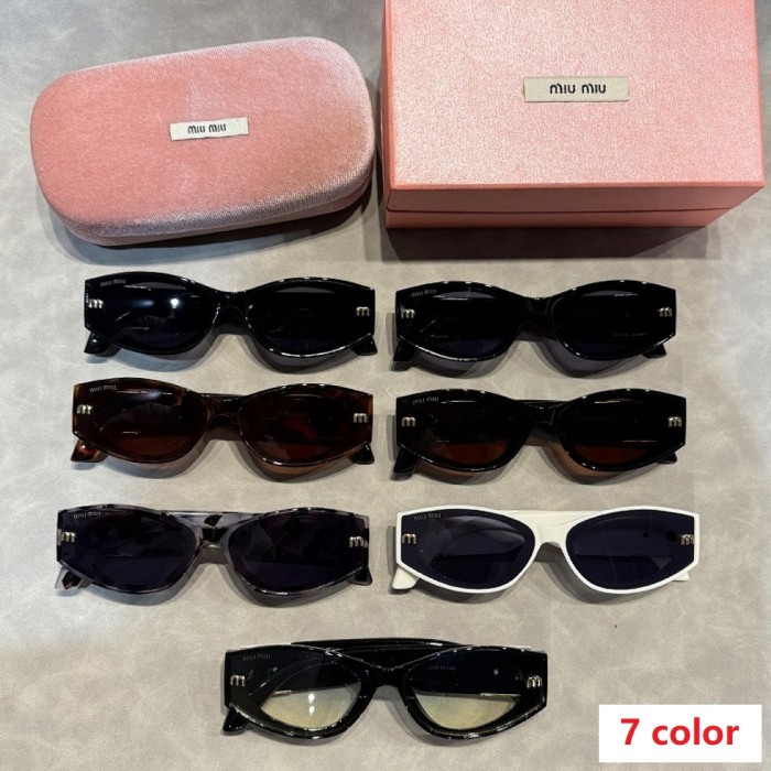 Blue light blocking sunglasses with the box and case ,G25-3060-3066