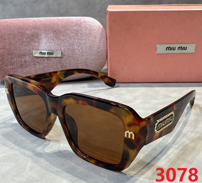 Blue light blocking sunglasses with the box and case ,G25-3075-3080