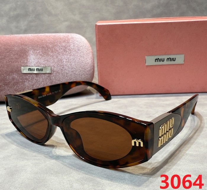 Blue light blocking sunglasses with the box and case ,G25-3060-3066