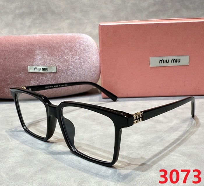 Blue light blocking sunglasses with the box and case ,G25-3067-3074