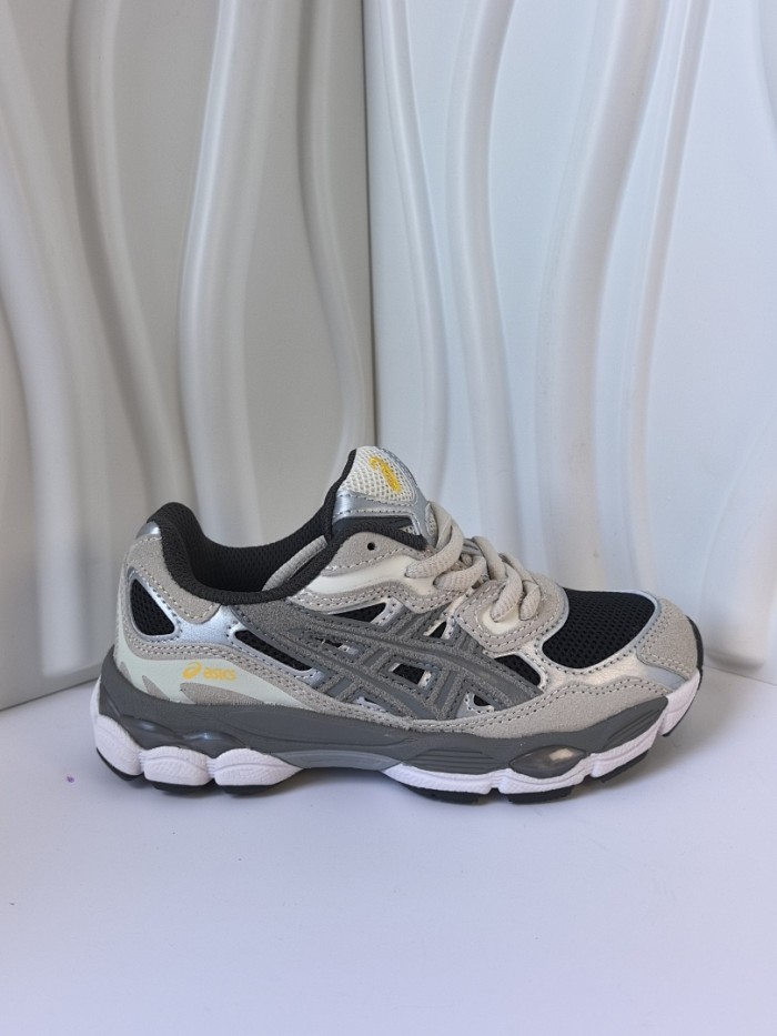 Kids' runner sneaker shoes,  with box,size 26-37，SS60-3722