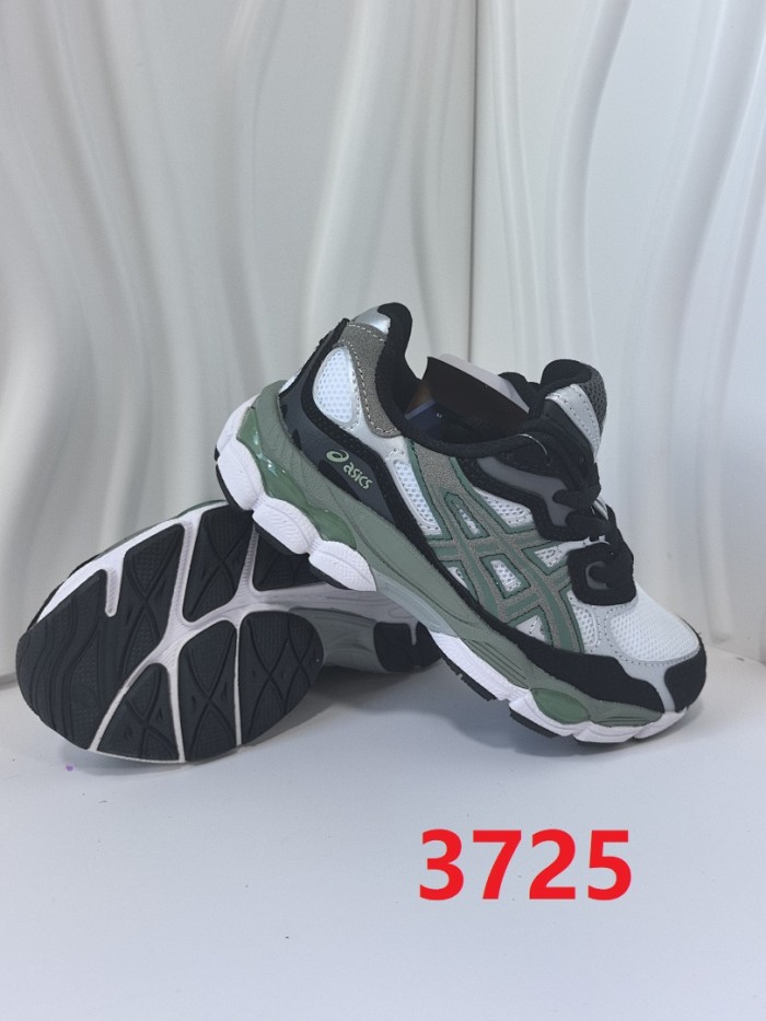 Kids' runner sneaker shoes,  with box,size 26-37，SS60-3725