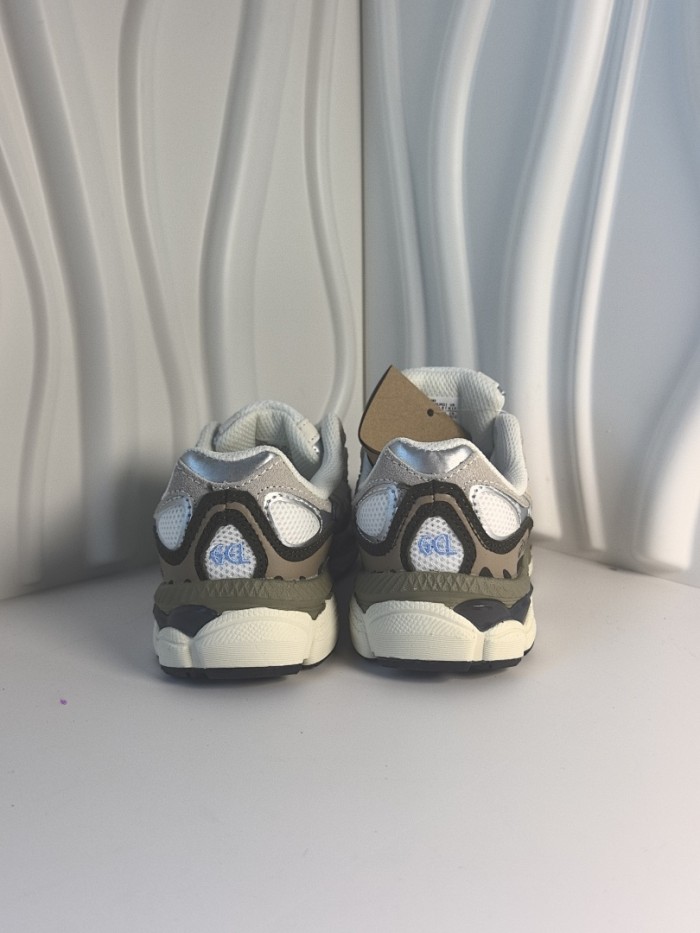 Kids' runner sneaker shoes,  with box,size 26-37，SS60-3724