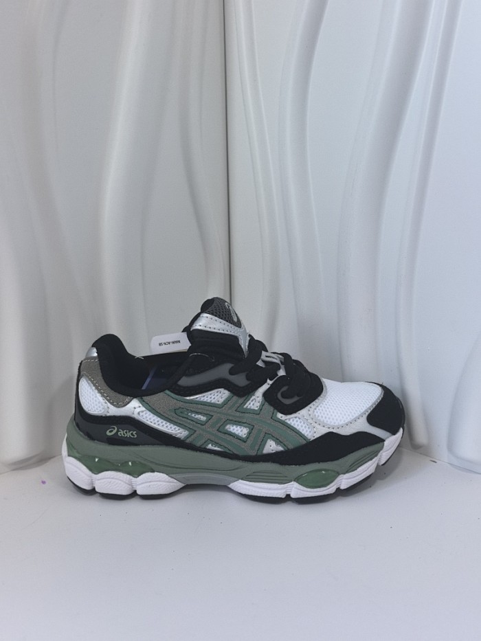 Kids' runner sneaker shoes,  with box,size 26-37，SS60-3725