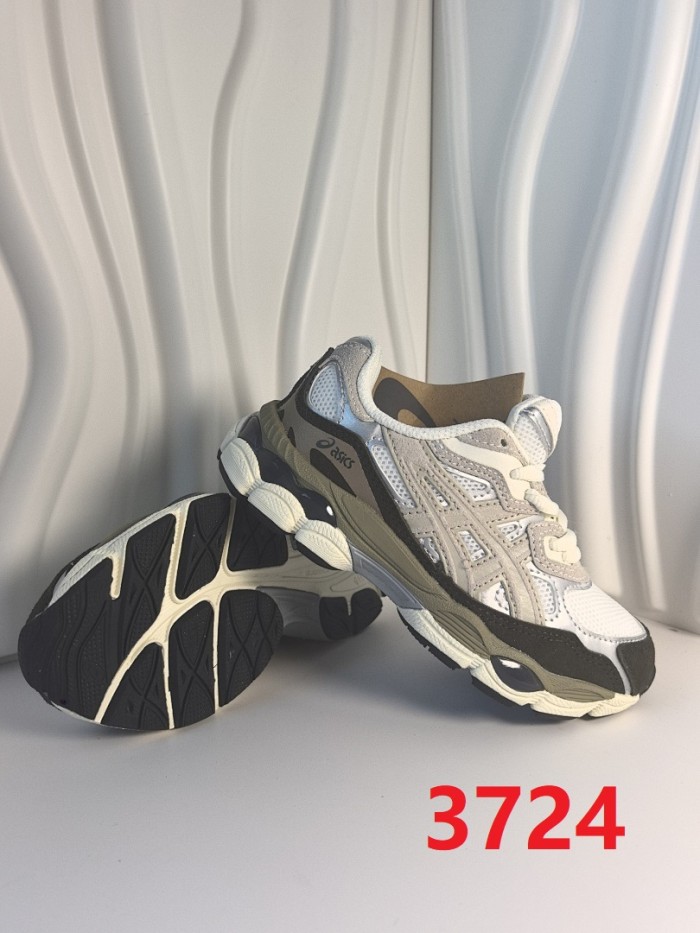 Kids' runner sneaker shoes,  with box,size 26-37，SS60-3724