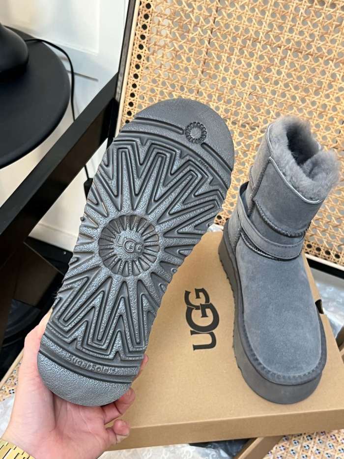 Women fur boot shoes, size 35-40,  with box, SS70-207