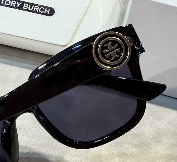 Blue light blocking sunglasses with the box and case ,G25-3137-3142
