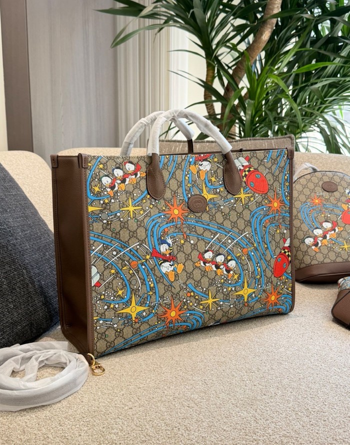 Split leather bag ,4A ,size 43x34x18.5cm,no box,  B75-442