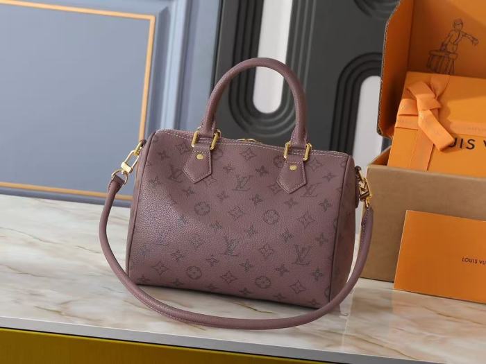 Split leather bag, 4A,size 25x19x15cm,B88-394