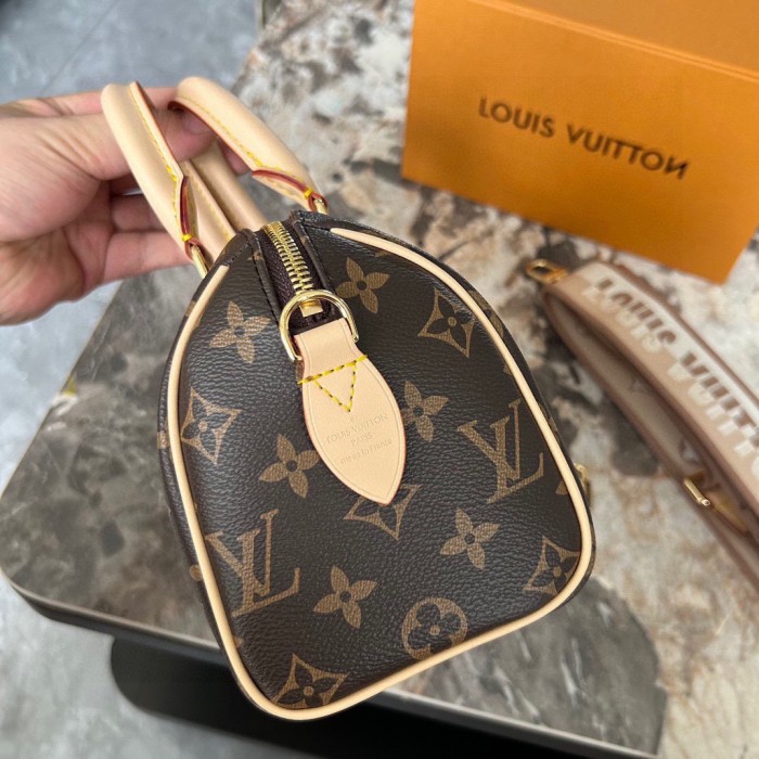 Split leather bag, 3A,size 20cm,no box,B68-182