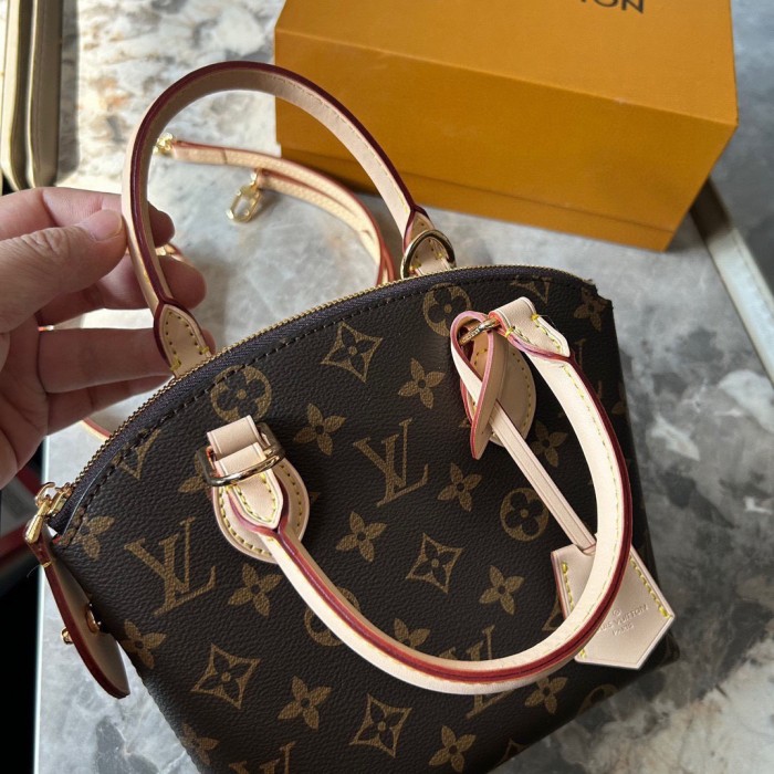 Split leather bag, 3A,size 23x17x8cm,no box,B68-190