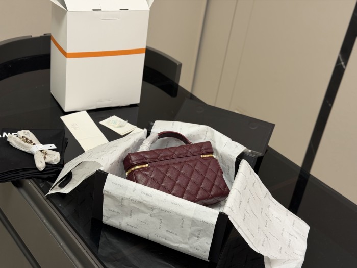 Split leather bag ,4A ,size 19x13cm,no box,  B80-208