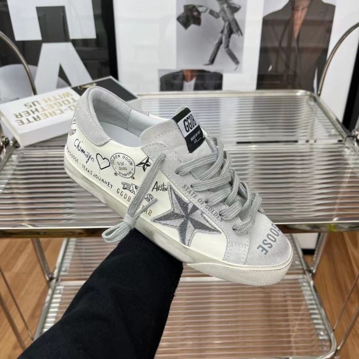 Women's men flat sneaker shoes,  size 35-44, SS110-673