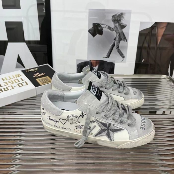 Women's men flat sneaker shoes,  size 35-44, SS110-673
