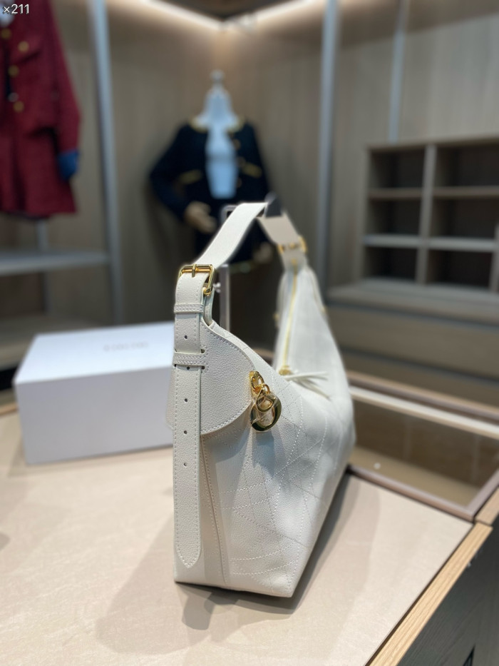Split leather bag ,4A ,size 36x14x21cm,no box,  B75-465