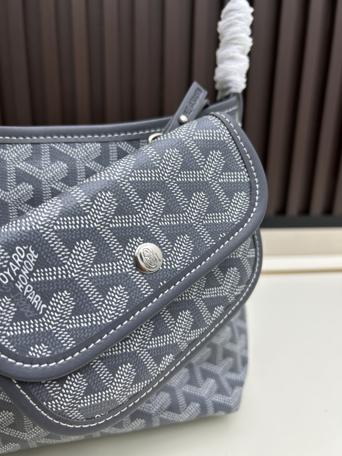 Split leather bag ,4A ,size 26x21x10cm,no box,  B88-403