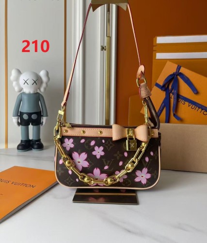Leather bag ,5A ,size 22x13x4cm,with box,  B80-210