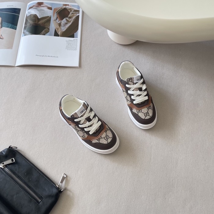Kid's shoes, with box,size 26-35, SS60-3767