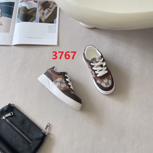 Kid's shoes, with box,size 26-35, SS60-3767
