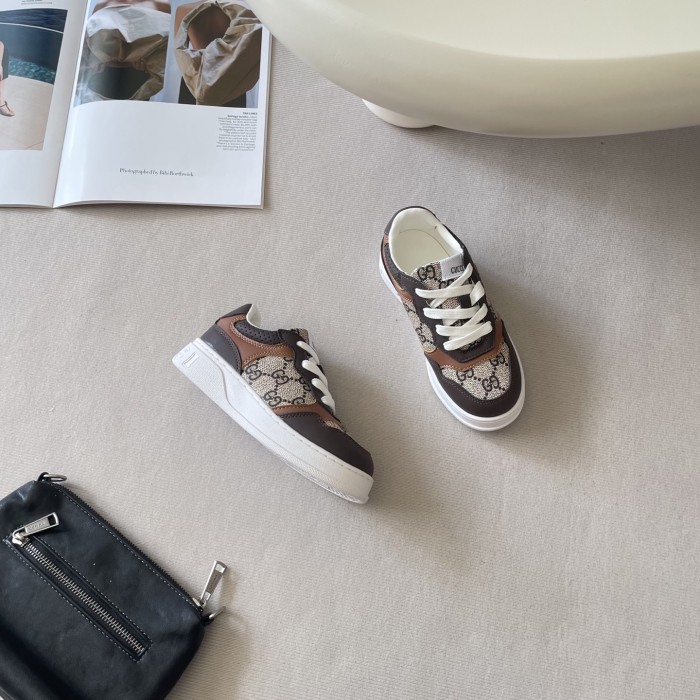 Kid's shoes, with box,size 26-35, SS60-3767
