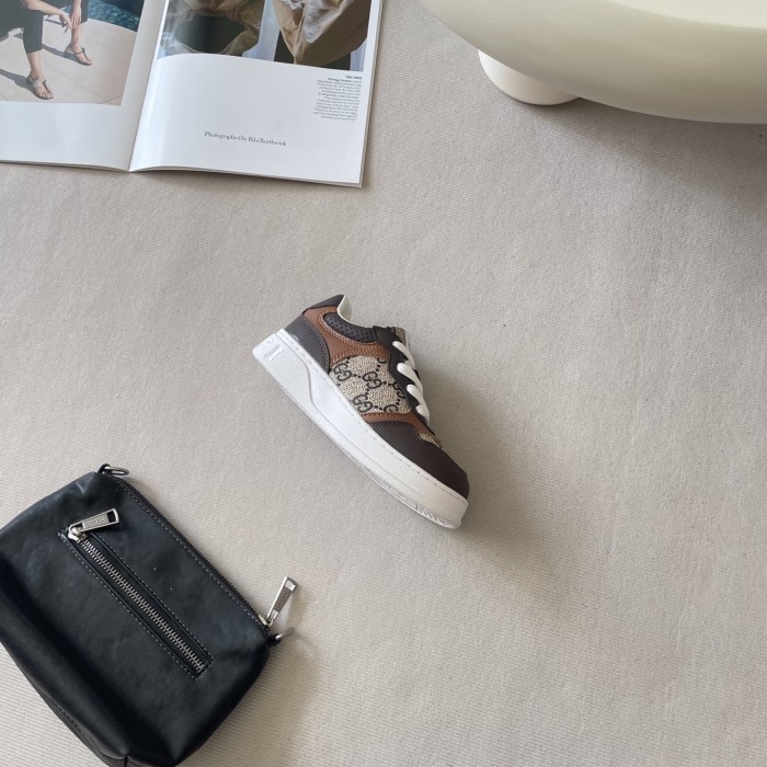 Kid's shoes, with box,size 26-35, SS60-3767
