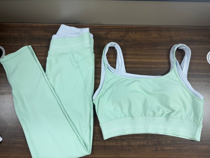 Top quality, Bra + Pants yoga set clothes， CL88-110-113