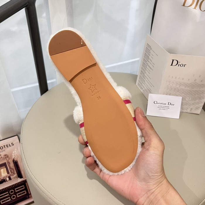 Women's flat wool indoor slippers, size 35-42, SS50-1870
